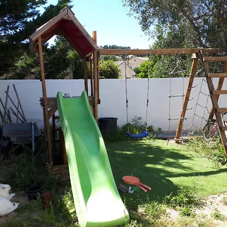 3 Chambres, Jardin, Au Calme, A 10 Min Des Plages Villa *